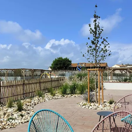 Appartement Renove 2 Avec Parking Au Barcares - Fr-1-195-121